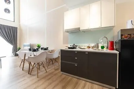 Emporis Service Apartment By Sleepy Bear Petaling Jaya